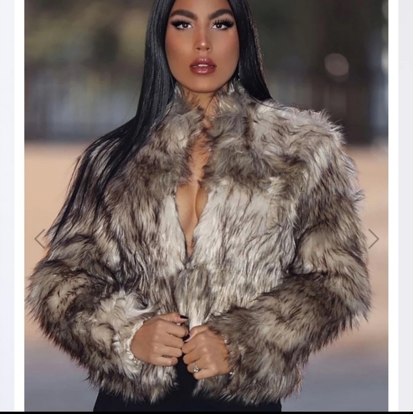 FASHION NOVA FUR COAT - Picture 1 of 4